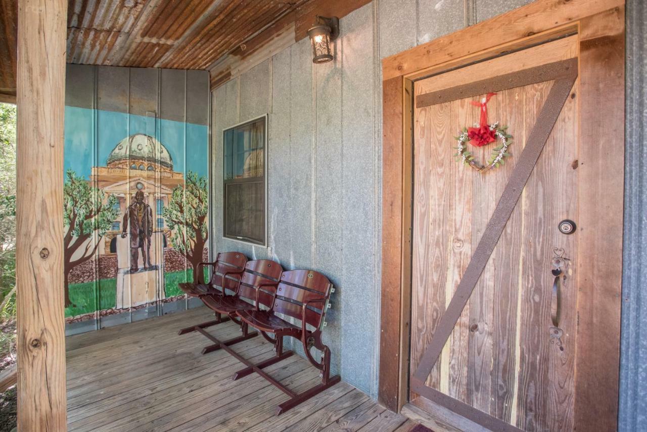 7F Lodge And Events College Station Exterior photo